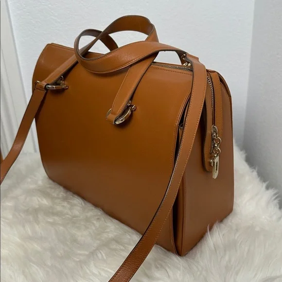 💯 Authentic Salvatore Ferragamo Boston Bag Leather🍀 - Picture 4 of 17